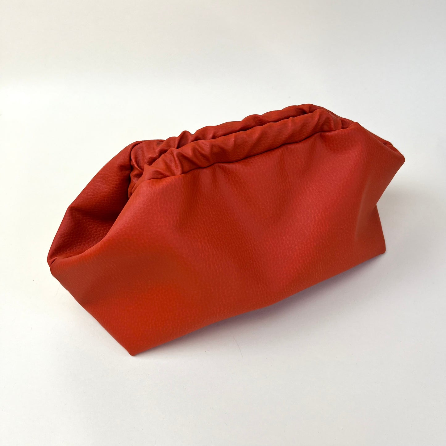 Pouch Ecopelle Martellata