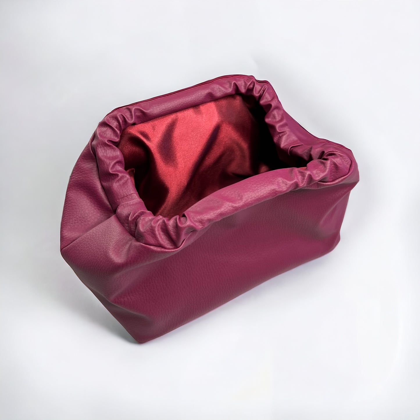 Pouch Ecopelle Martellata