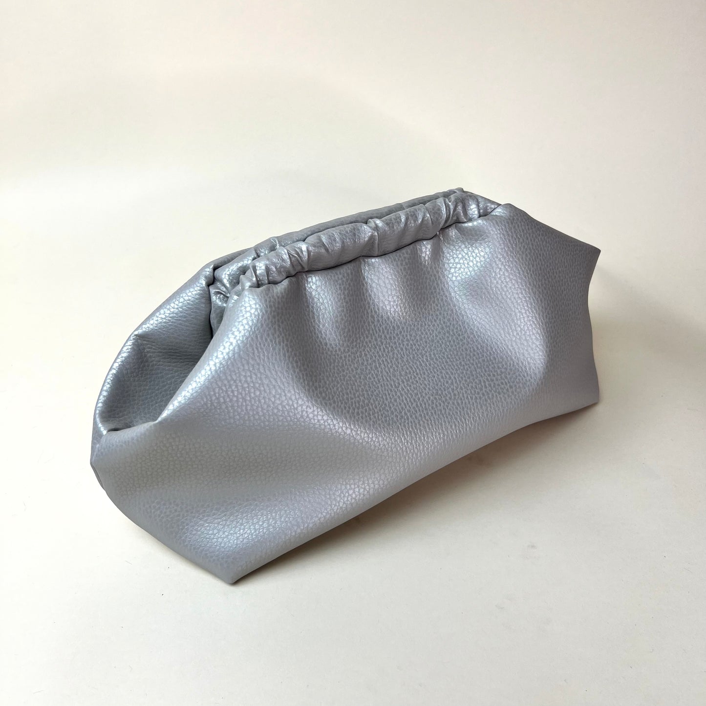 Pouch Ecopelle Martellata