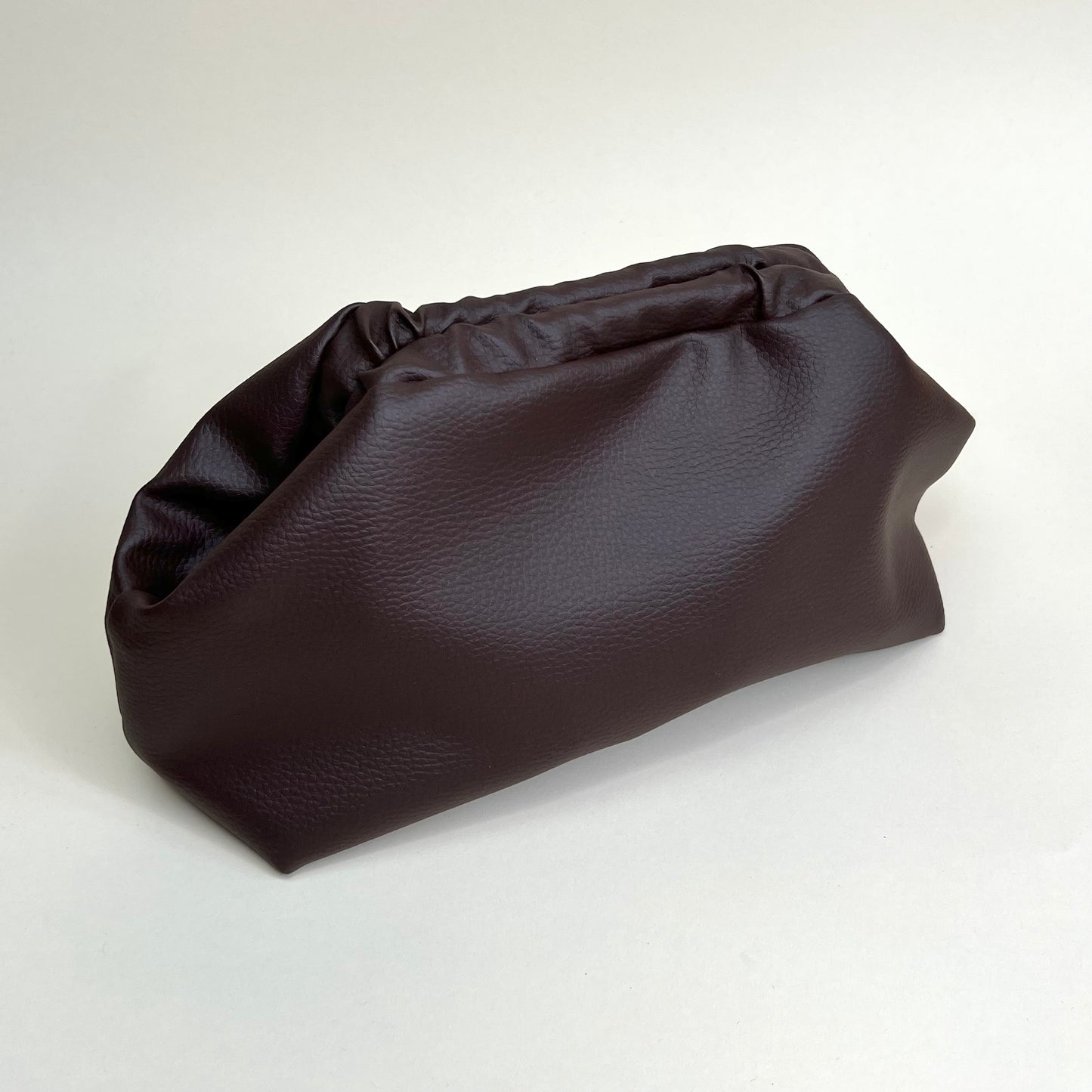 Pouch Ecopelle Martellata