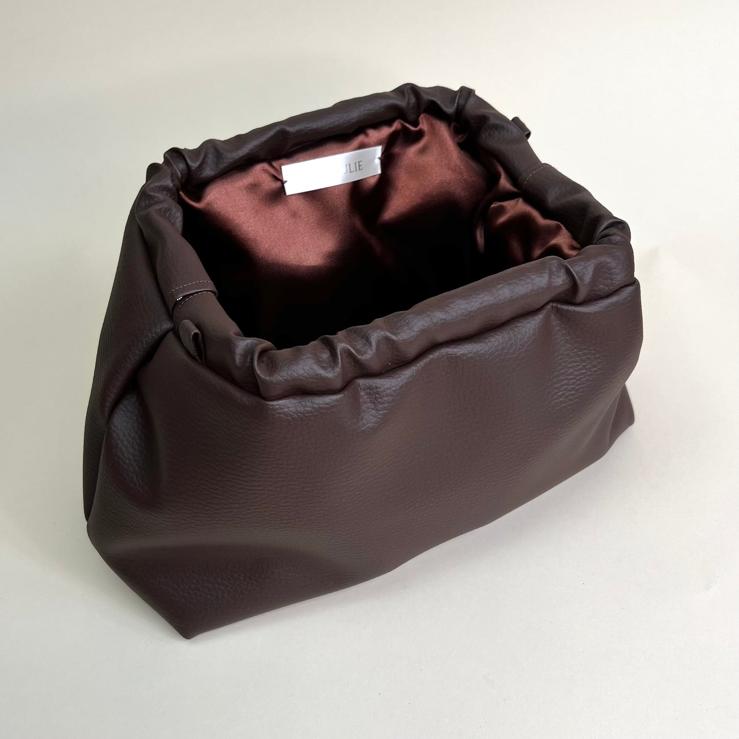 Pouch Ecopelle Martellata